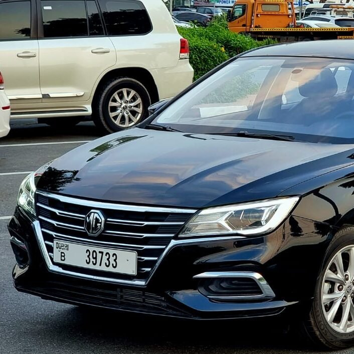 photo_5875253912624285724_y