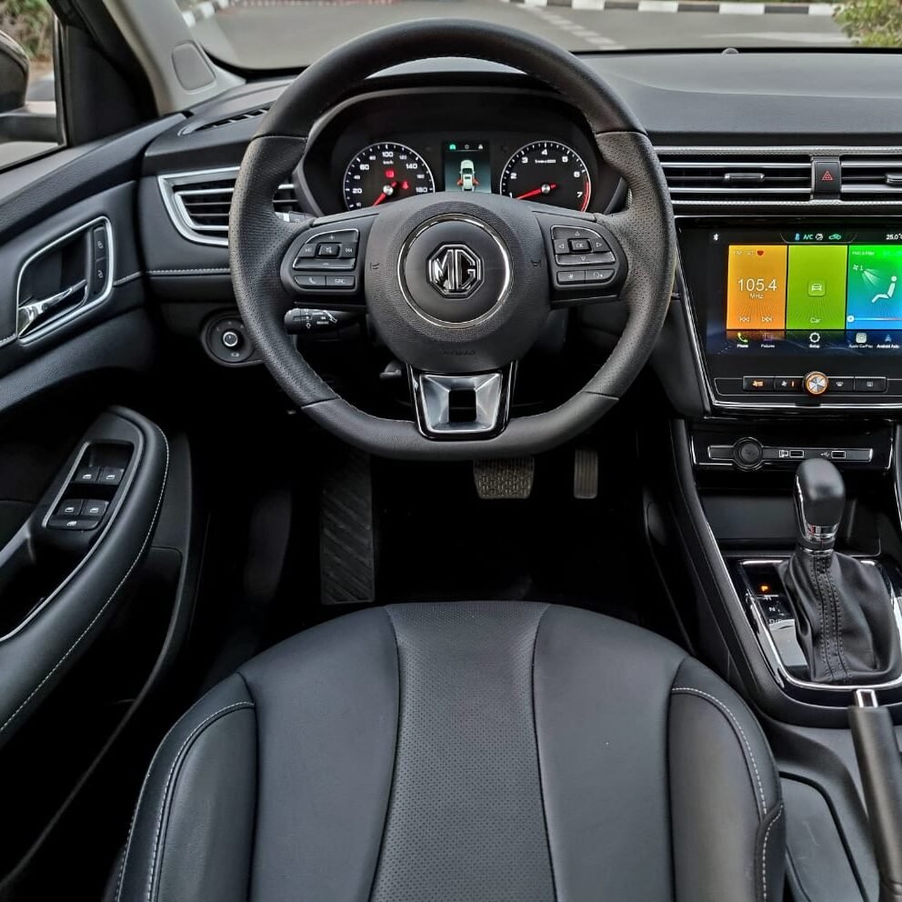 photo_5875253912624285725_y