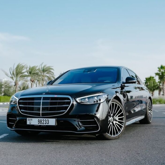 photo_5875253912624285774_y